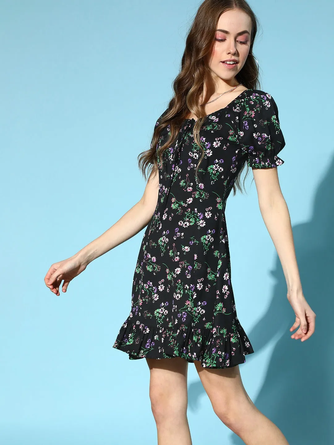 Berrylush Women Black & Green Floral Printed Sweetheart Neck Tie-Up Front Crepe Flared A-Line Mini Dress