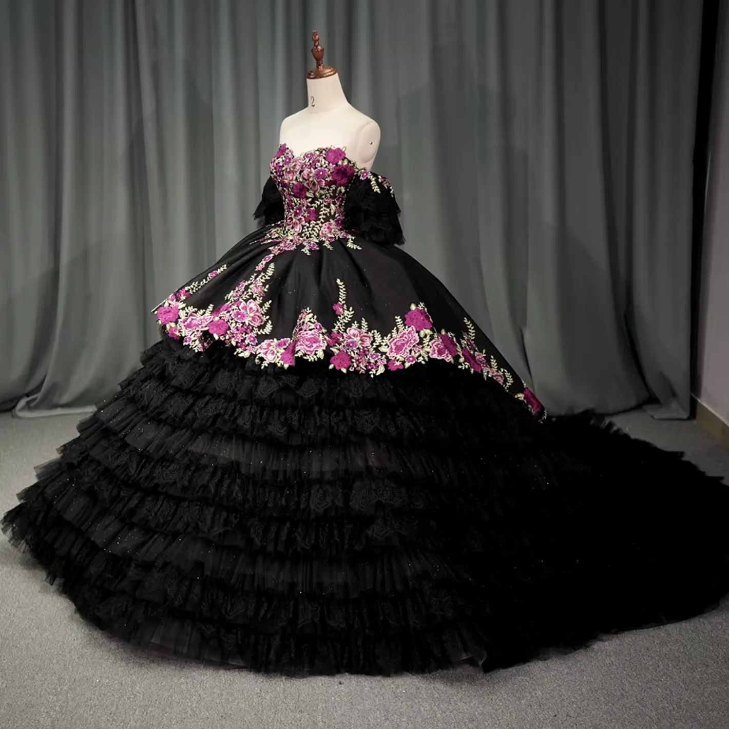 Elegant Detachable Sleeve Princess Ball Gown Black Quinceanera Dress