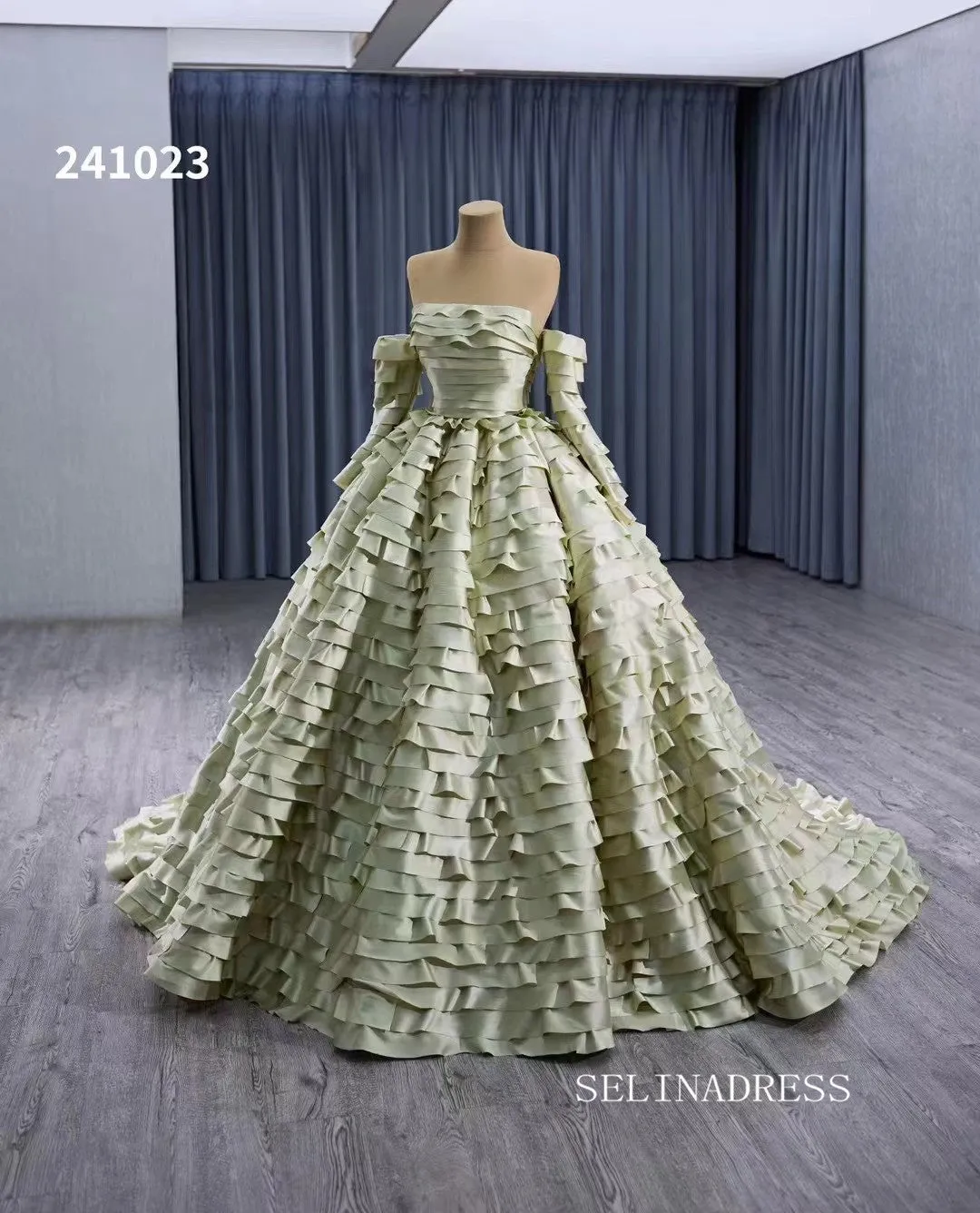 Green Ruffled Wedding Dresses Off the Shoulder Removable Sleeve Quinceanera Dress 241023