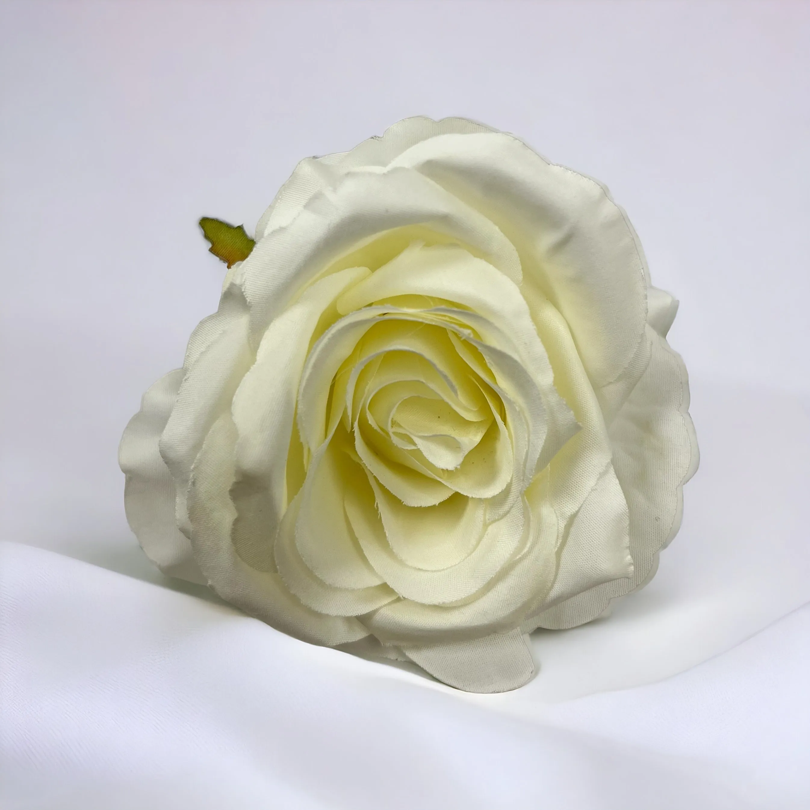 Ivory Rose Head, Artificial Silk Rose, Creamy  Ivory Rose, Flower Head, Wired Rose Head Only 9cm, Single Silk Ivory Rose