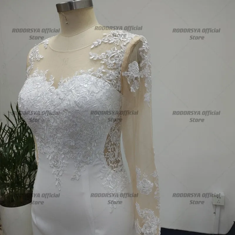 Long Sleeve Sheer Lace Appliques Mermaid Wedding Dresses Bridal Gowns See Through Back With Buttons