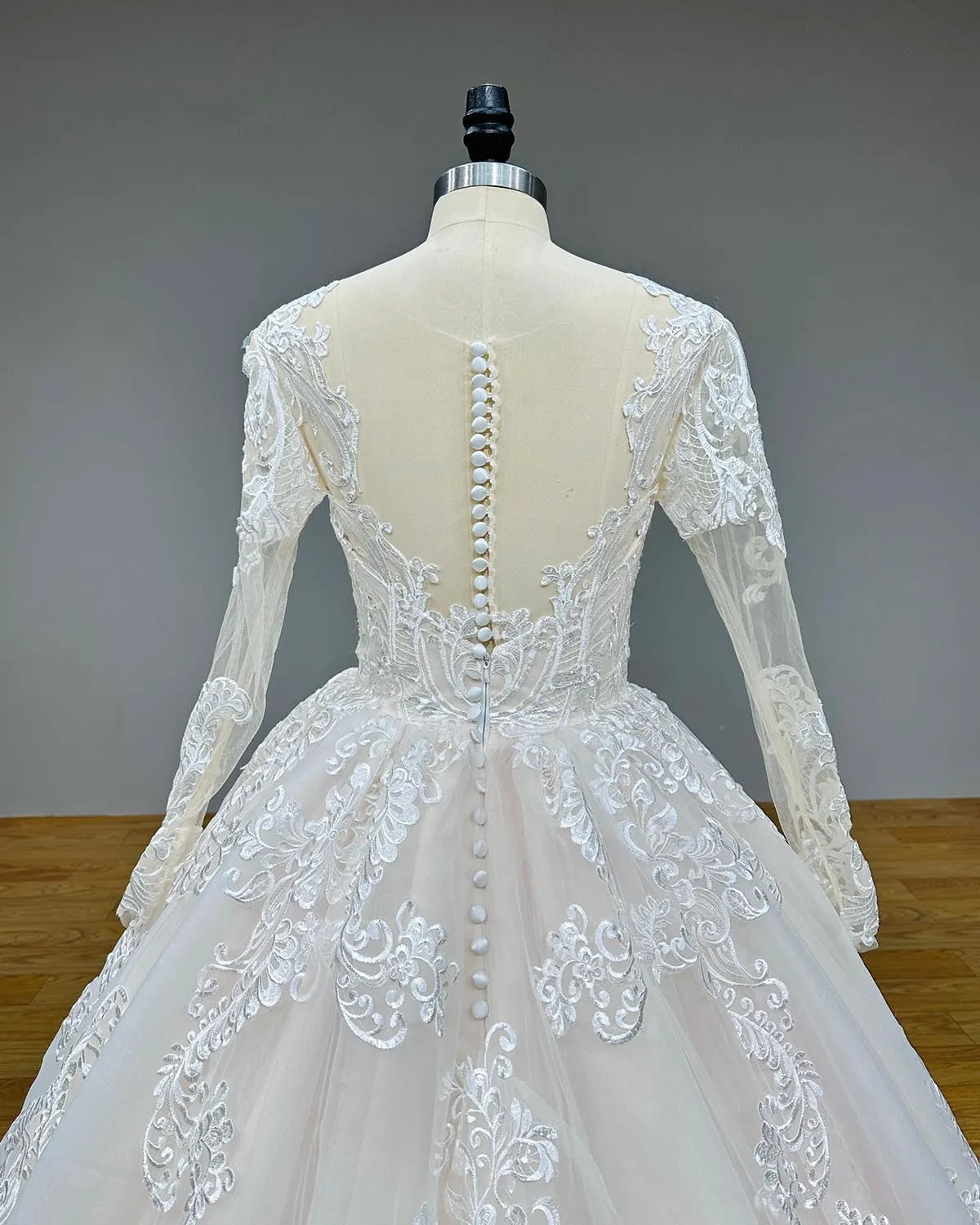 New Arrival Long Sleeve Ball Gown Wedding Dress with Illusion Back and Sequined Appliques