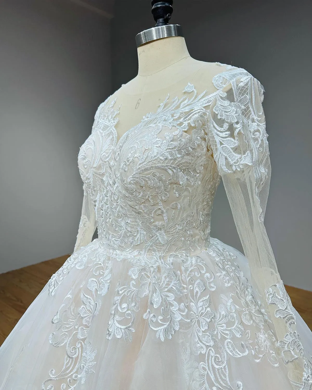 New Arrival Long Sleeve Ball Gown Wedding Dress with Illusion Back and Sequined Appliques