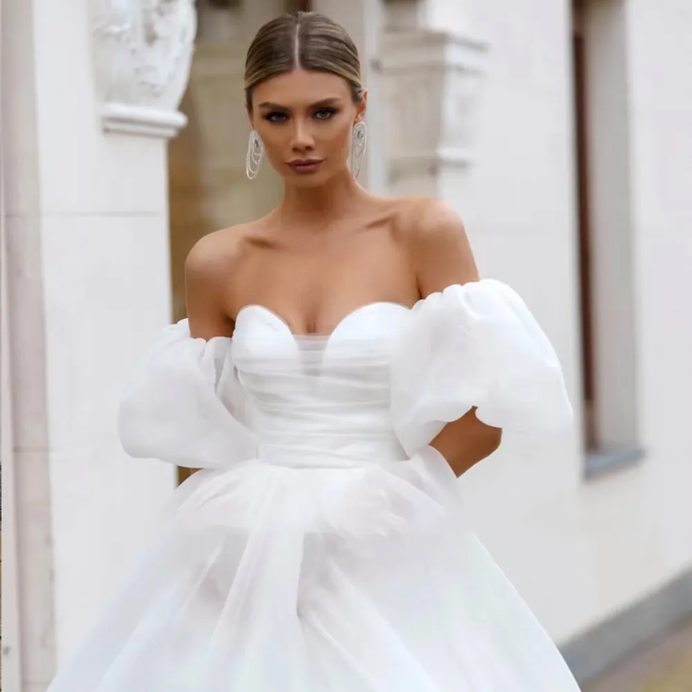 New Tulle Wedding Dress with Detachable Sleeves Sweetheart Neck Bridal Gown