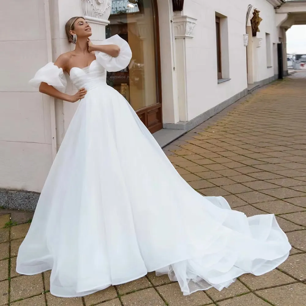 New Tulle Wedding Dress with Detachable Sleeves Sweetheart Neck Bridal Gown