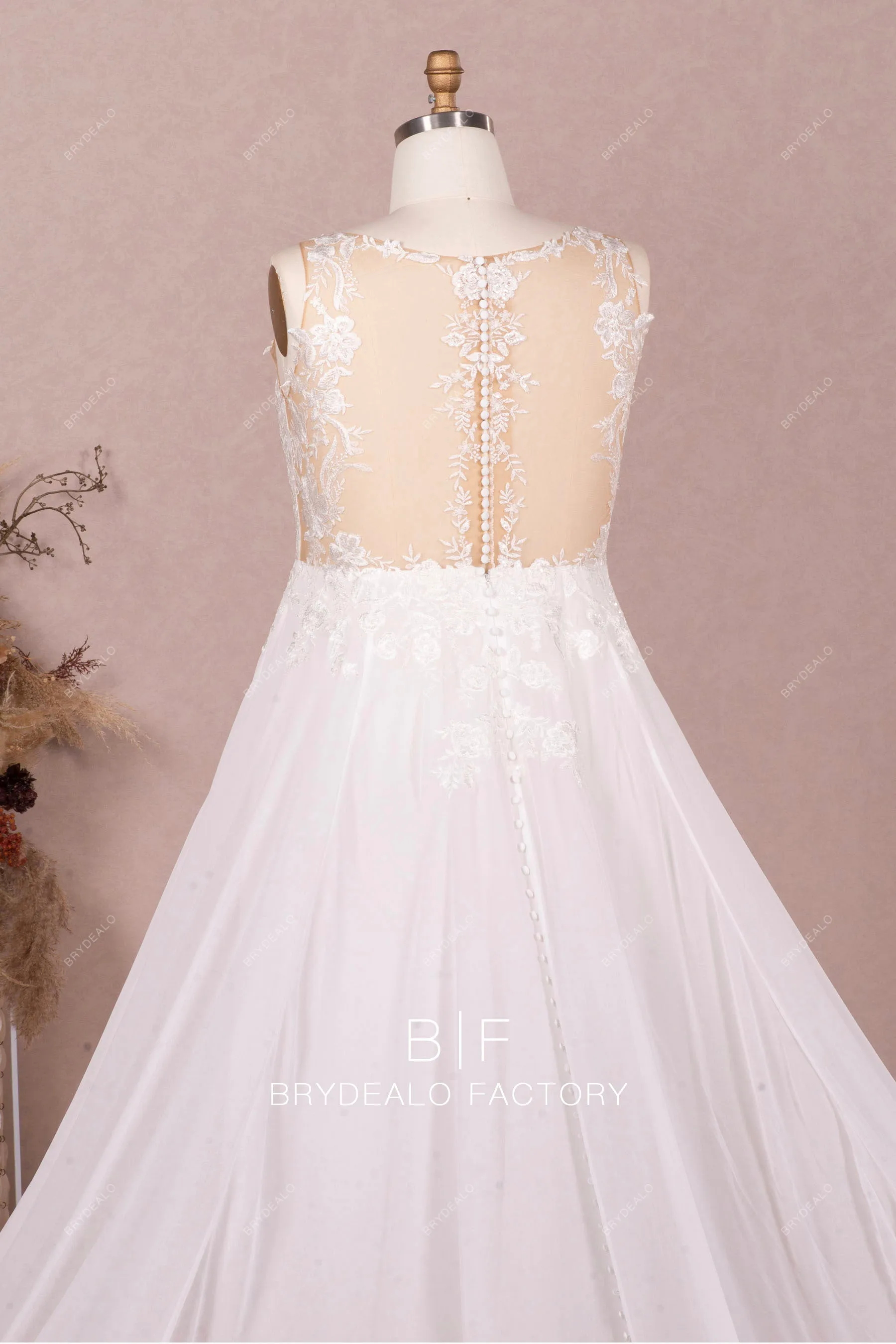 Plus Size Sleeveless Lace Chiffon Elegant Wedding Dress