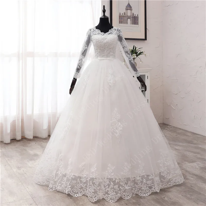 Spring Lace Appliques Wedding Dresses Long Sleeve White V-Neck Princess Bride Wedding Gowns Plus Size