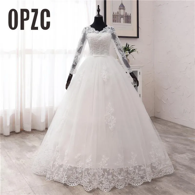 Spring Lace Appliques Wedding Dresses Long Sleeve White V-Neck Princess Bride Wedding Gowns Plus Size