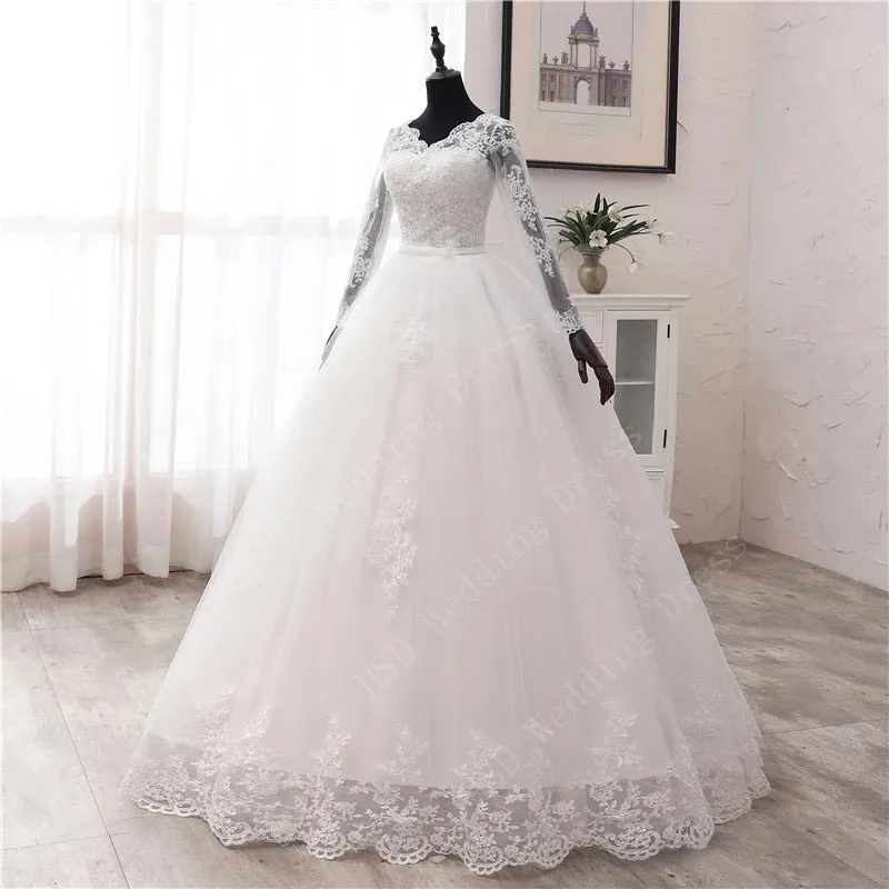 Spring Lace Appliques Wedding Dresses Long Sleeve White V-Neck Princess Bride Wedding Gowns Plus Size