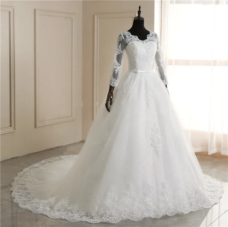 Spring Lace Appliques Wedding Dresses Long Sleeve White V-Neck Princess Bride Wedding Gowns Plus Size