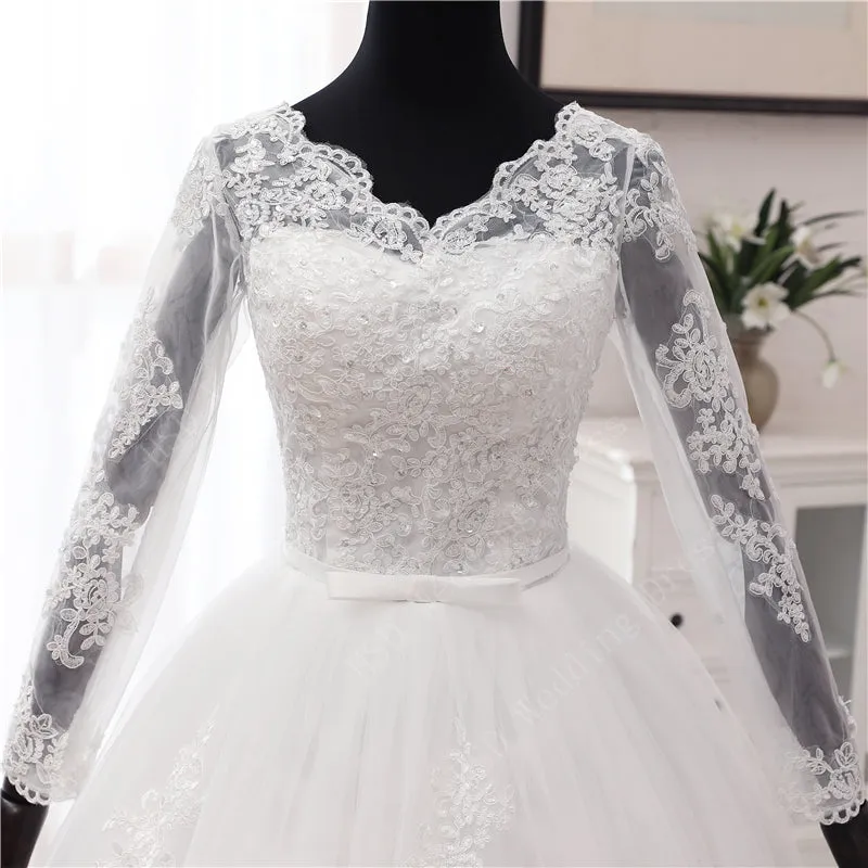 Spring Lace Appliques Wedding Dresses Long Sleeve White V-Neck Princess Bride Wedding Gowns Plus Size