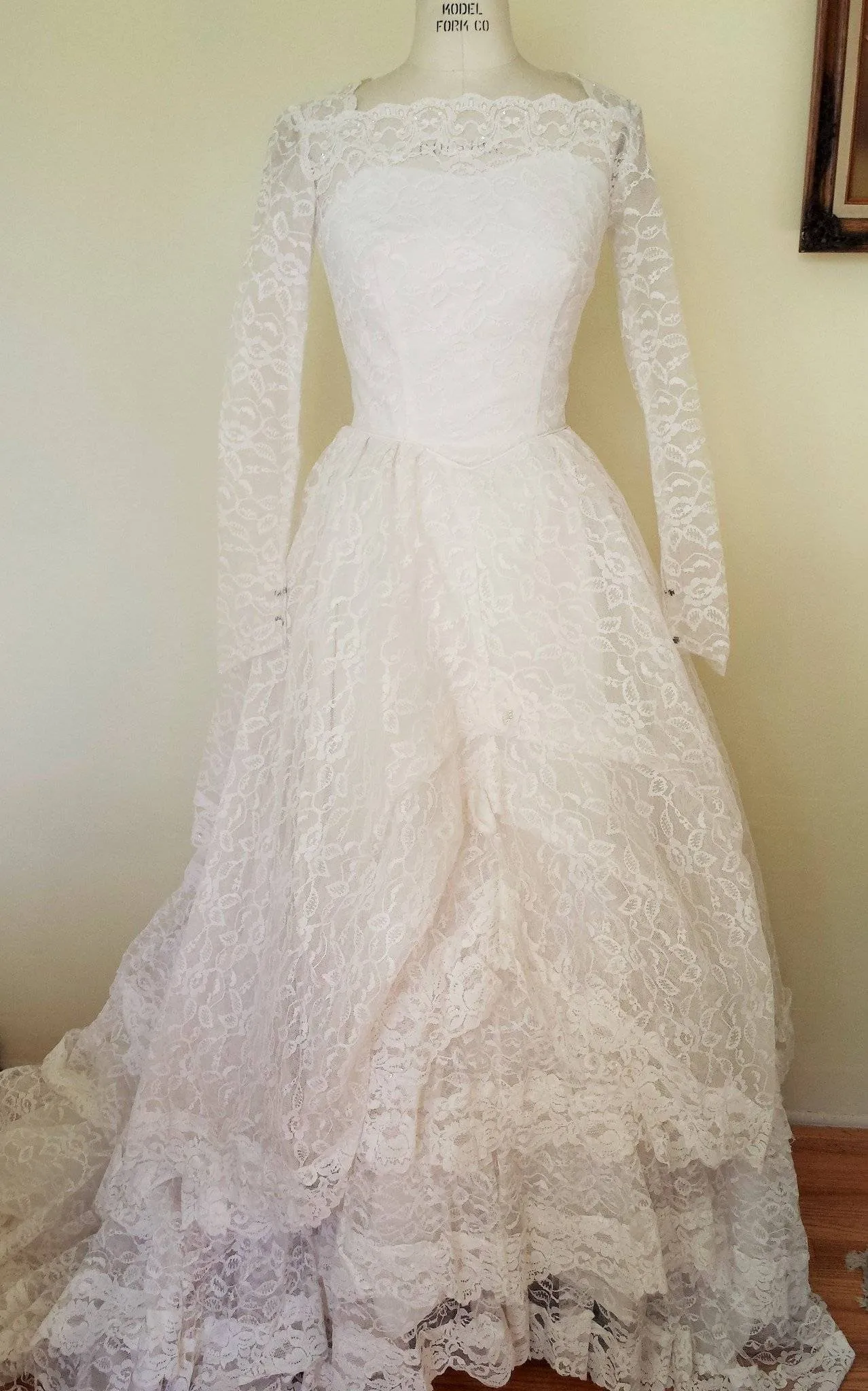 Vintage 1950s Grace Kelly Style Lace Wedding Gown