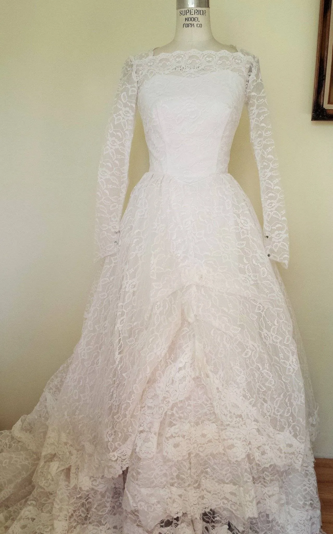 Vintage 1950s Grace Kelly Style Lace Wedding Gown