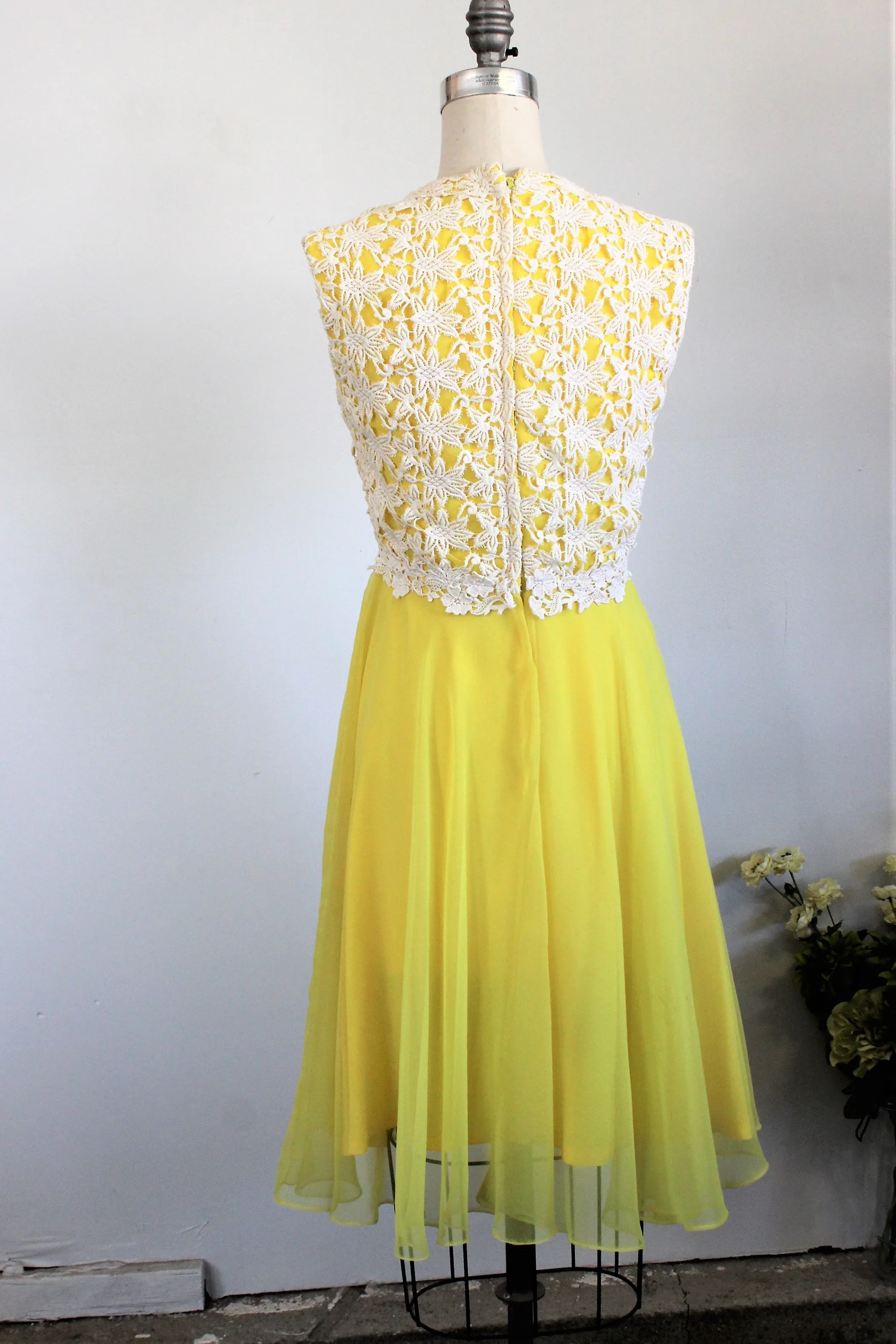 Vintage 1960s Fit And Flare Dress