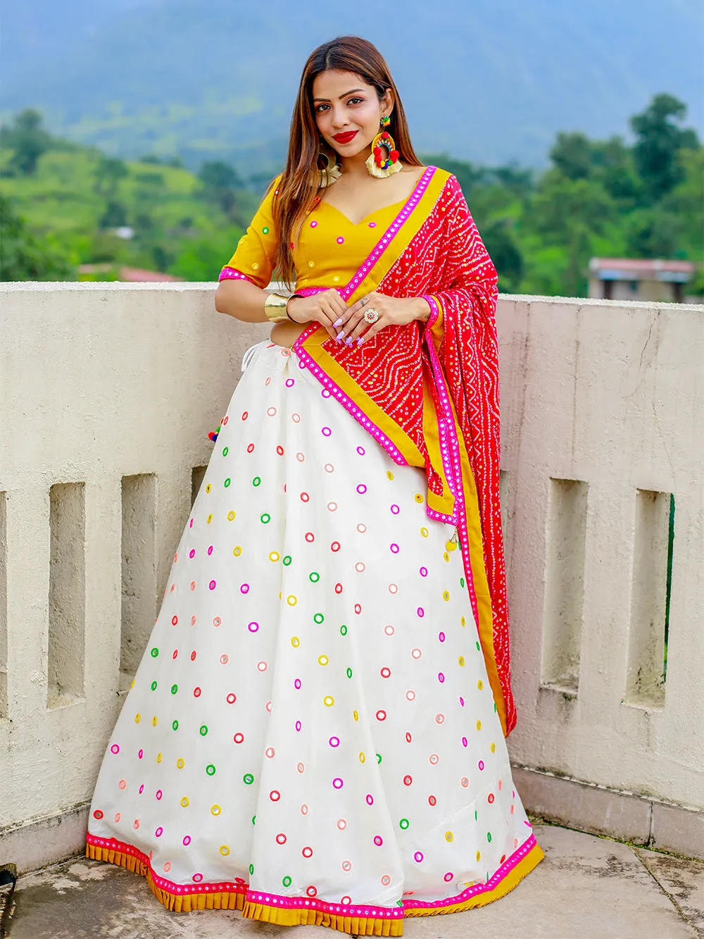 White Color Paper Mirror Work with Lace Border And Pure Cotton Lahenga